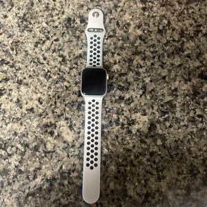 40 mm Apple Watch Nike series